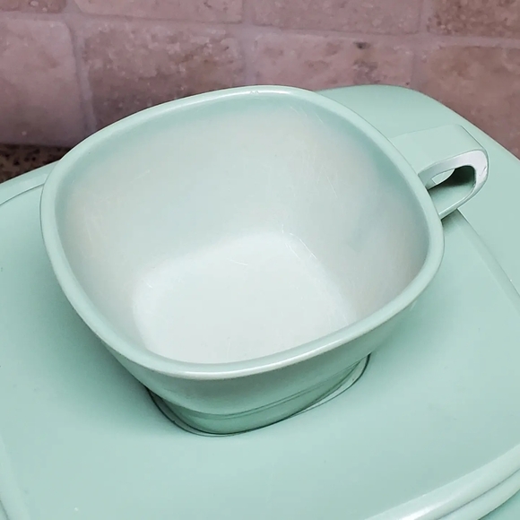 Harmony House Jadeite Green Melmac "Talk of the Town" - Picture 7 of 7